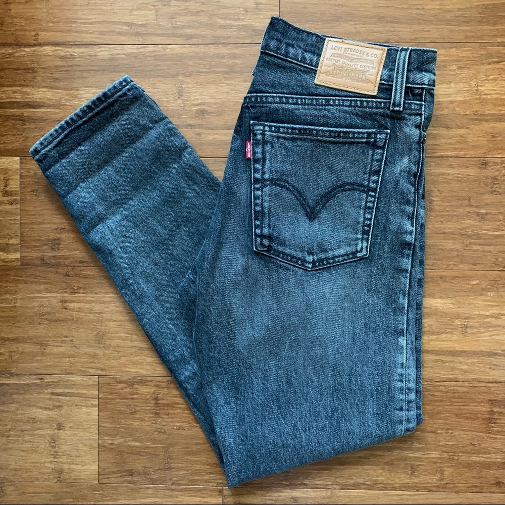 Black Levi’s